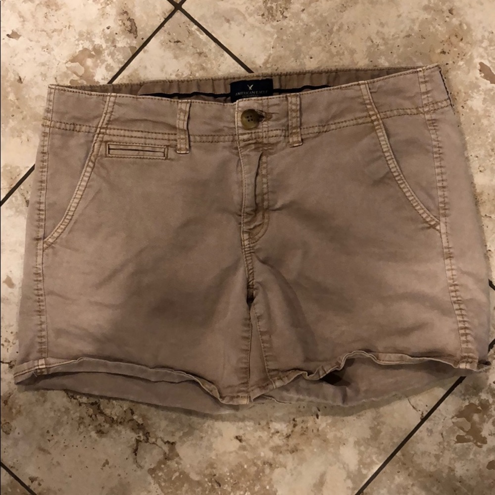 American Eagle Khaki women’s shorts